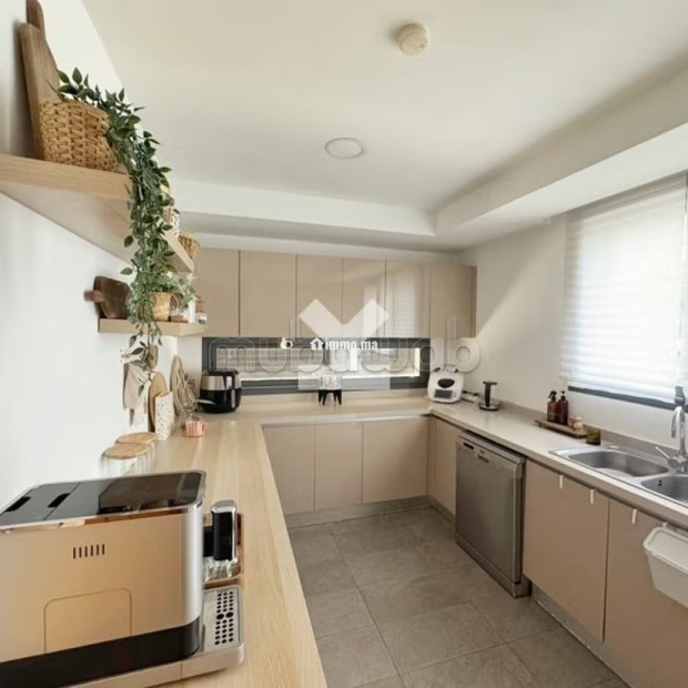 Villa à Vendre de 277.0 m² à Casablanca, Ain Diab Extension 2 - Vente Immobilier - Casablanca - photo 3