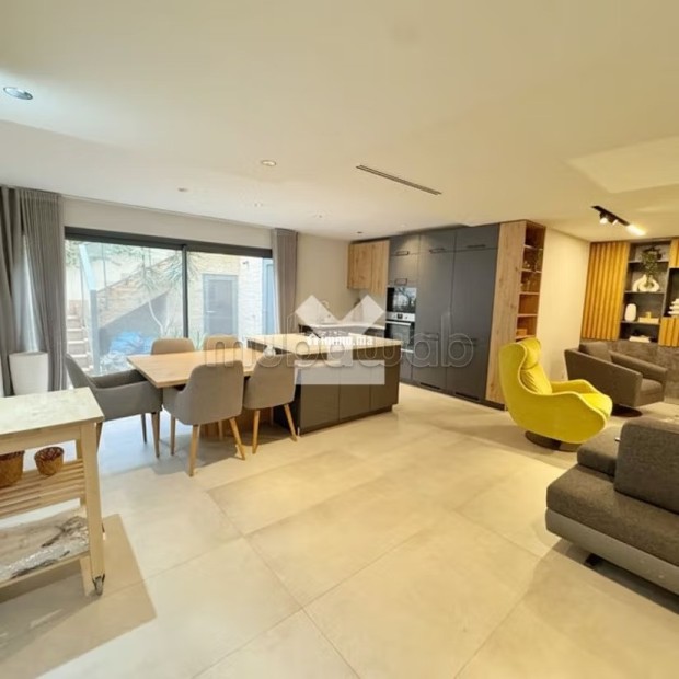 Villa à Vendre de 277.0 m² à Casablanca, Ain Diab Extension 2 - Vente Immobilier - Casablanca - photo 5