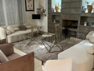 Location saisonnière villa de luxe à Souissi. 6 pièces. Double vitrage et chauffage central - Villa à vendre - Rabat