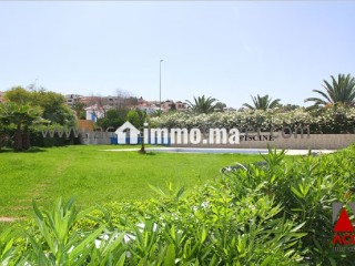 joli-appartement-meuble-complexe-avec-piscine