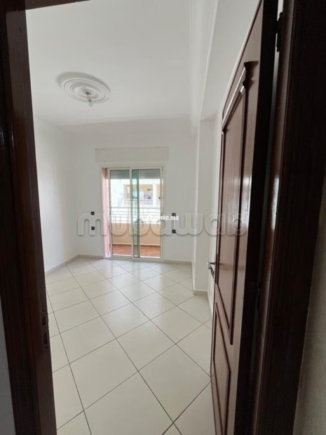 Superbe appartement à louer à val fleuri grandes pièces. Résidence avec concierge - Location Immobilier - Tanger - photo 3