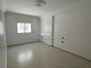 Superbe appartement à louer à val fleuri grandes pièces. Résidence avec concierge - Appartement à louer - Tanger