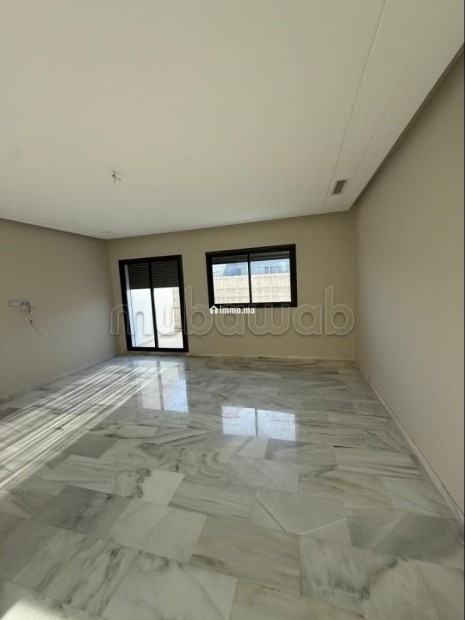 Très bel appartement en location à Branes 1.2 chambres agréables. Ascenseur et terrasse - Location Immobilier - Tanger - photo 1