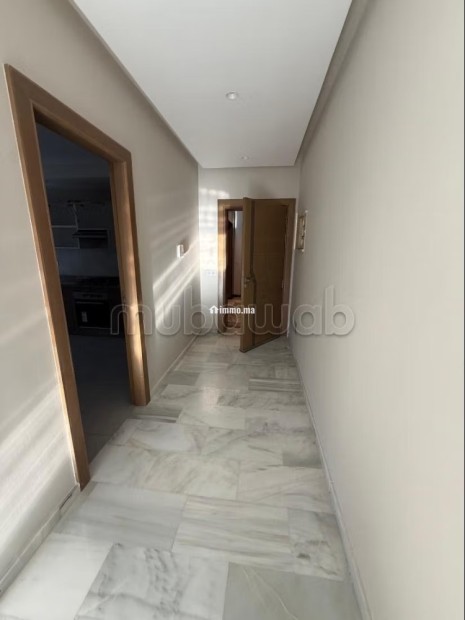 Très bel appartement en location à Branes 1.2 chambres agréables. Ascenseur et terrasse - Location Immobilier - Tanger - photo 8