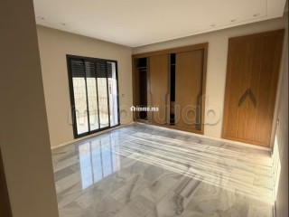 Très bel appartement en location à Branes 1.2 chambres agréables. Ascenseur et terrasse - Appartement à louer - Tanger