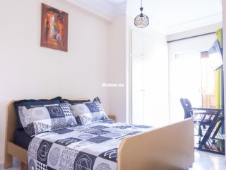 Vue Rare & Chic Vintage : Bd. My Youssef (proche Lycée Lyautey) - Appartement à louer - Casablanca