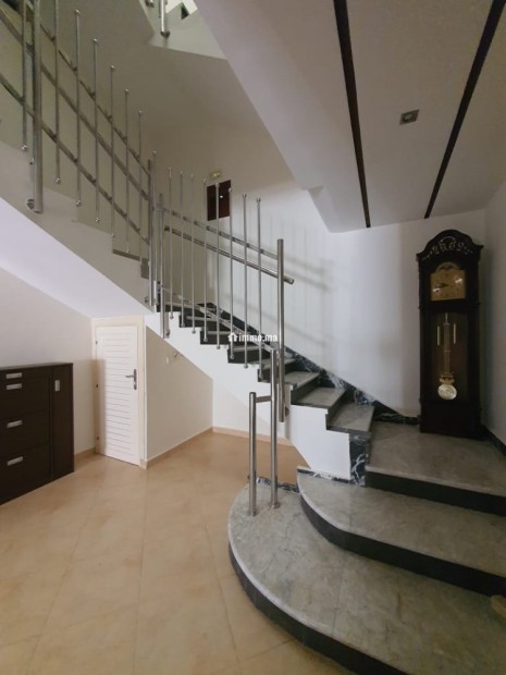 Maison en très bon état à vendre - Vente Immobilier - Al Hoceïma - photo 5