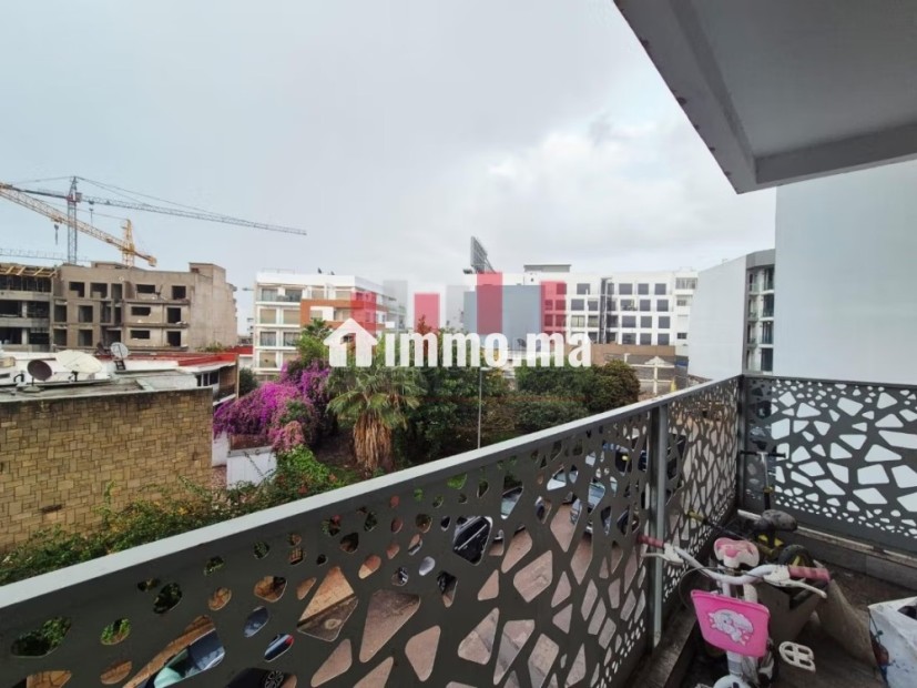 Bel appartement double salon avec cheminée - Location Immobilier - Casablanca - photo 5