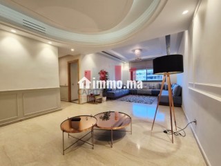 Bel appartement double salon avec cheminée - Appartement à louer - Casablanca