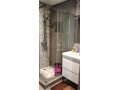 location-dun-appartement-a-la-siesta-superficie-55-m2-televiseur-small-4
