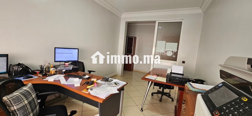 Bureaux à vendre à Ahl Loghlam Hay Assalam. Surface de 70 m². Double vitrage - Vente Immobilier - Casablanca - photo 2