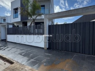Location Villa neuve avec ascenseur - Villa à louer - Temara