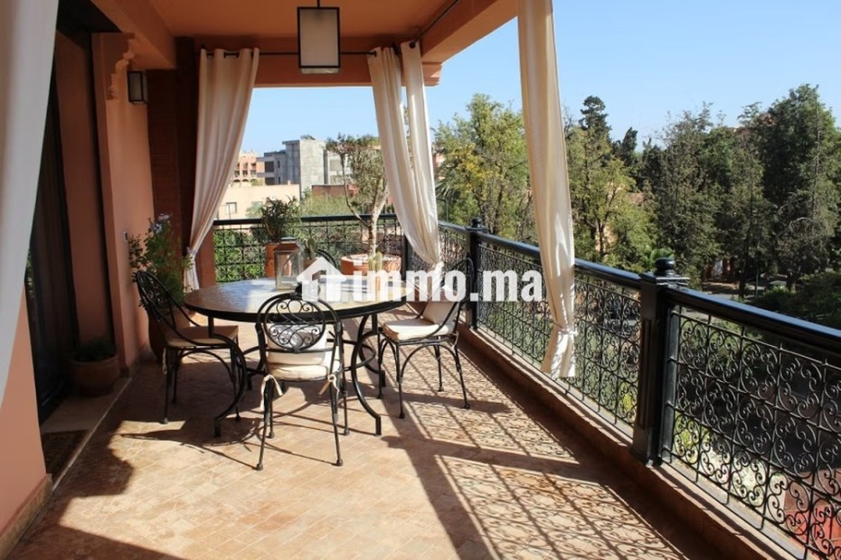 Grand appartement de trois chambres avec terrasse - Location Immobilier - Marrakech - photo 3