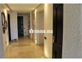 Grand appartement de trois chambres avec terrasse - miniature 4