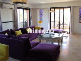Grand appartement de trois chambres avec terrasse - Appartement à louer - Marrakech
