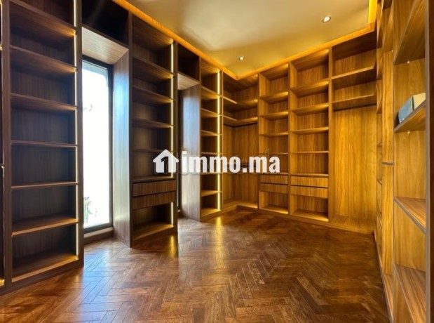 villa-de-luxe-a-vendre-a-souissi-big-3