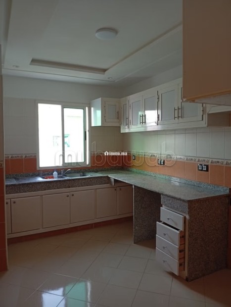 Louez cet appartement à Abi Horaira. Superficie 98 m². Conciergerie à disposition - Location Immobilier - Temara - photo 5