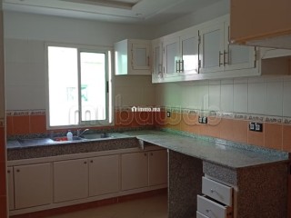 Louez cet appartement à Abi Horaira. Superficie 98 m². Conciergerie à disposition - Appartement à louer - Temara