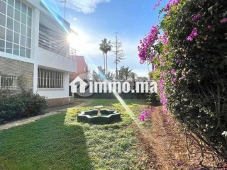 Villa à vendre 2 456 m², 5 chambres Polo Casablanca - Villa à vendre - Casablanca