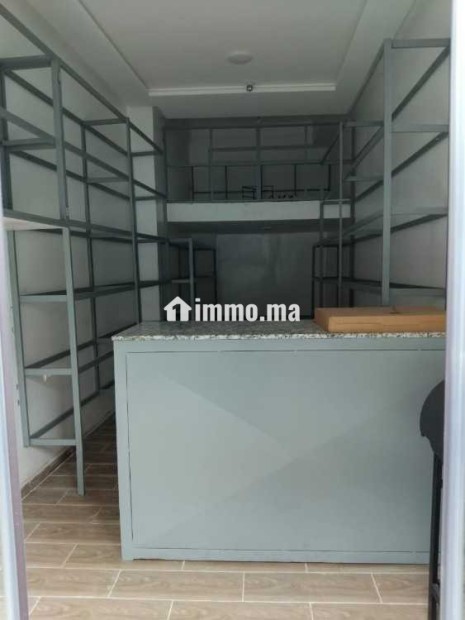 MAGASIN ET CAVE RES FIRDOUSS 8000 DH - Location Immobilier - Casablanca - photo 3