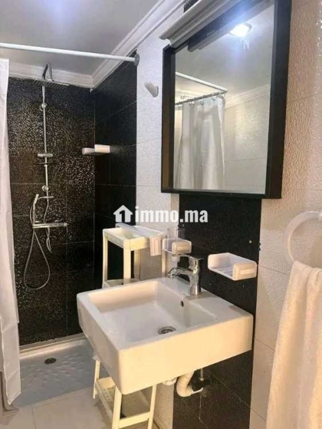 Joli appart studio bien meublé place les iris - Location Vacances - Casablanca - photo 4