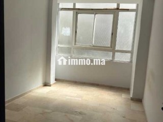 Spacieux 3 pièces/Salon 110m²– à 5m du Tram - Appartement à louer - Casablanca