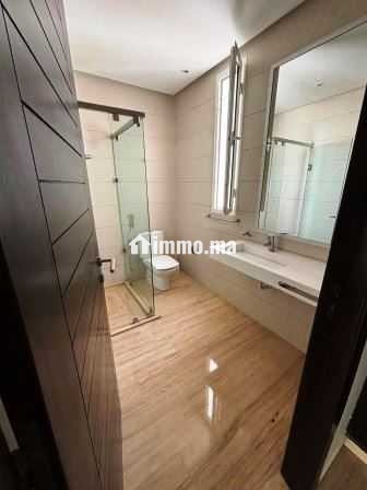 Villa Vide Rabat Souissi 2000m² - Location Immobilier - Rabat - photo 8