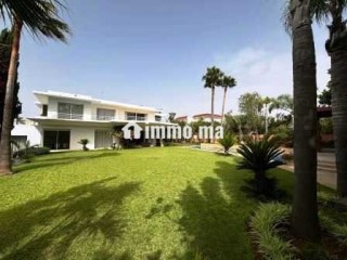 Villa Vide Rabat Souissi 2000m² - Villa à louer - Rabat