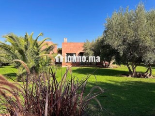 Maison de Plain Pied sur 5000m2 de Terrain Sans VNA - Maison à vendre - Marrakech