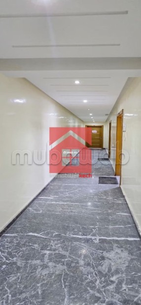 Plateau Bureau a deux Facades sur le Gd Boulevard - Location Immobilier - Marrakech - photo 2