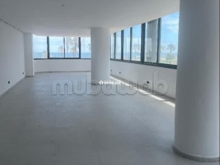 Bureaux à louer à Ain Diab. Superficie 120 m². Avec ascenseur et terrasse - Bureau à louer - Casablanca