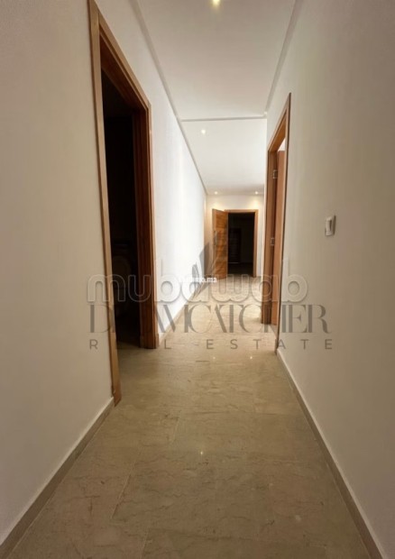 Location d'un appartement à Victoria. 2 chambres. Ascenseur et terrasse - Location Immobilier - Bouskoura - photo 2