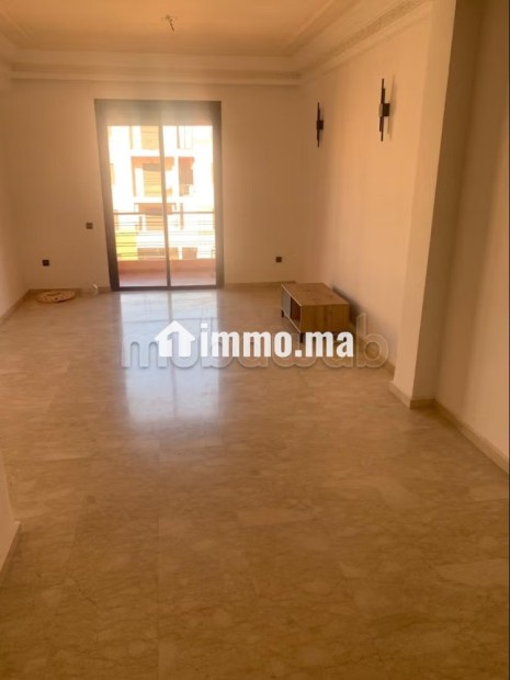 Vend appartement 100 m2 âpres ancien hôpital militaire. 3 grandes pièces. Piscine et service de Conciergerie - Vente Immobilier - Marrakech - photo 4