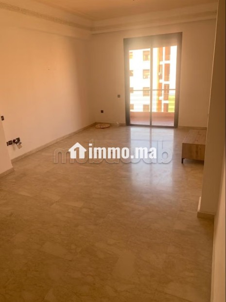 Vend appartement 100 m2 âpres ancien hôpital militaire. 3 grandes pièces. Piscine et service de Conciergerie - Vente Immobilier - Marrakech - photo 5