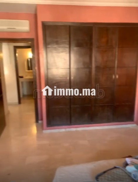 Vend appartement 100 m2 âpres ancien hôpital militaire. 3 grandes pièces. Piscine et service de Conciergerie - Vente Immobilier - Marrakech - photo 8