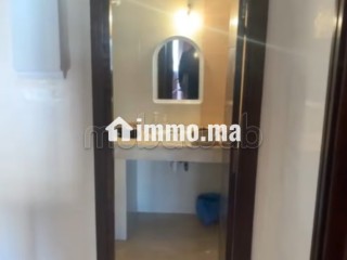 Vend appartement 100 m2 âpres ancien hôpital militaire. 3 grandes pièces. Piscine et service de Conciergerie - Appartement à vendre - Marrakech