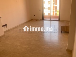 Vend appartement 100 m2 âpres ancien hôpital militaire. 3 grandes pièces. Piscine et service de Conciergerie - Appartement à vendre - Marrakech