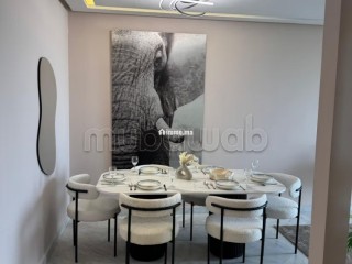Très bel appartement en location à Bourgogne Ouest.
Superficie 163 m².
Bien meublé - Appartement à louer - Casablanca