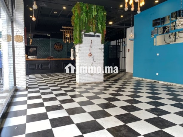 local-commercial-a-vendre-a-gauthier-surface-de-182-m2-big-3