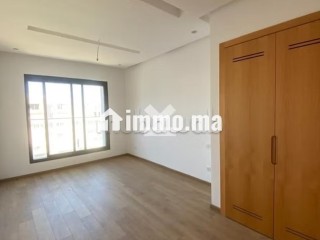 Appartement à Louer de 121.0 m² à Casablanca, El Hank - Appartement à louer - Casablanca