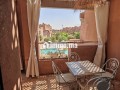 Magnifique appartement avec une grande terrasse - miniature 2