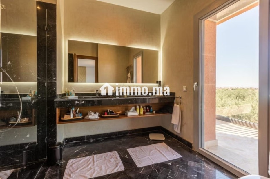 Superbe villa àlouer avec piscine et vaste jardin - Location Immobilier - Marrakech - photo 7
