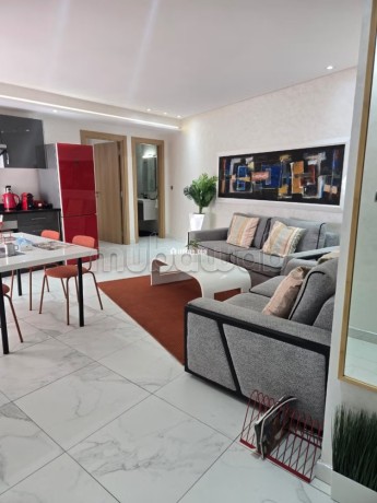 location-studio-meublee-lumineux-a-maarif-big-3