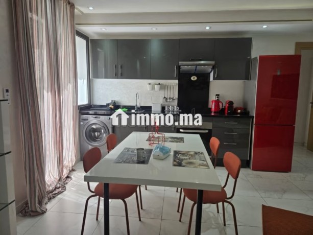 location-studio-meublee-lumineux-a-maarif-big-5