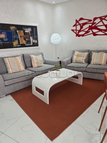 location-studio-meublee-lumineux-a-maarif-big-7