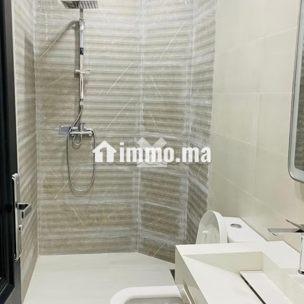 Appartement à Vendre de 144.0 m² à Casablanca, Lekrimat - Vente Immobilier - Casablanca - photo 2
