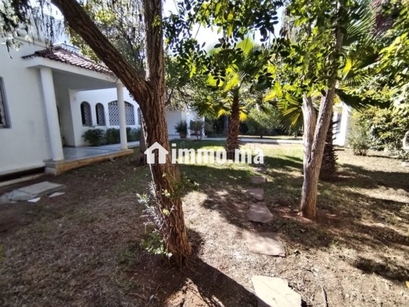 Villa à louer à Souissi - Location Immobilier - Rabat - photo 1