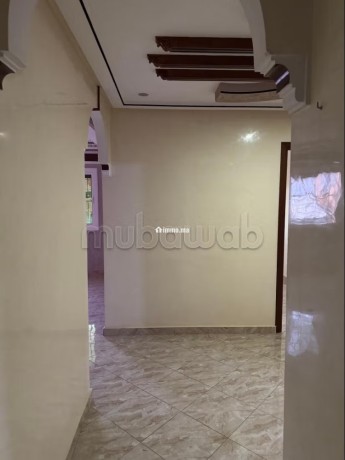 superbe-appartement-a-louer-a-ennasr-2-grandes-pieces-big-2