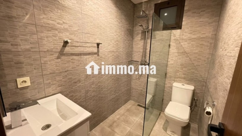 vente-tres-belle-avec-piscine-et-grand-jardin-big-6