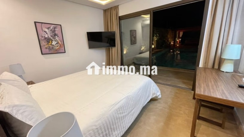 vente-tres-belle-avec-piscine-et-grand-jardin-big-8